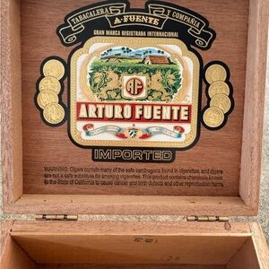 Arturo Fuente Decorative Wooden Cigar Box - Brown and Gold Exquisitos Maduro